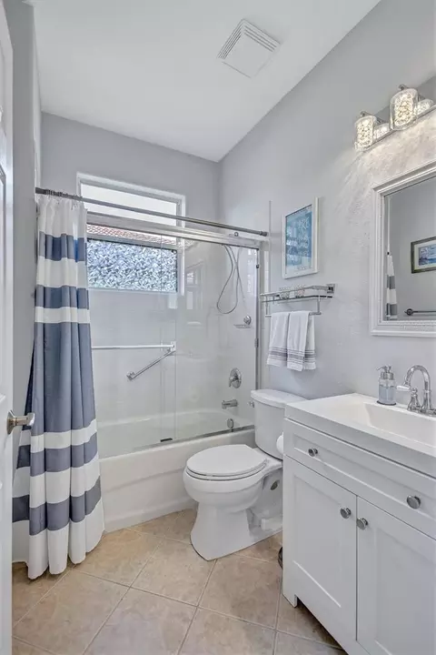Bath - 6311 43rd Ct E, Sarasota, FL 34243 photo 5 of 5