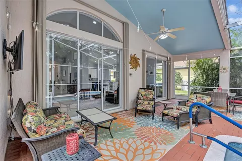 Exterior - 6311 43rd Ct E, Sarasota, FL 34243 photo 6 of 16