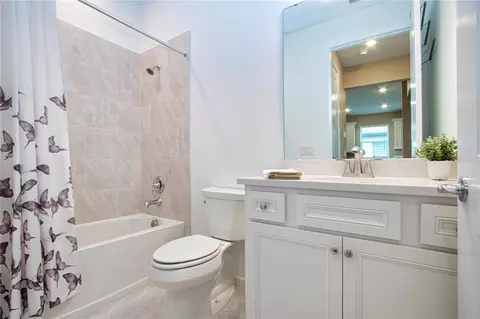 Bath - 9531 Coastline Way, Parrish, FL 34219 photo 2 of 2