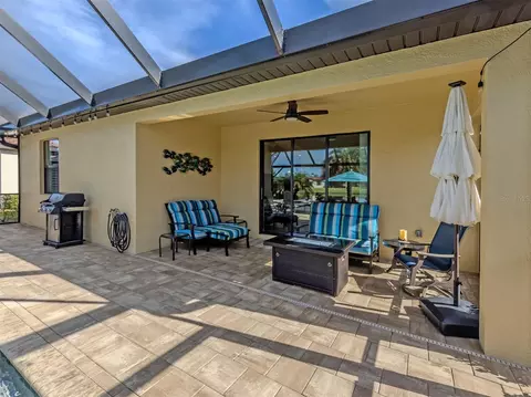 Exterior - 20680 Trattoria Loop, Venice, FL 34293 photo 7 of 17