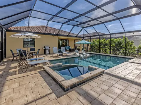 Exterior - 20680 Trattoria Loop, Venice, FL 34293 photo 5 of 17