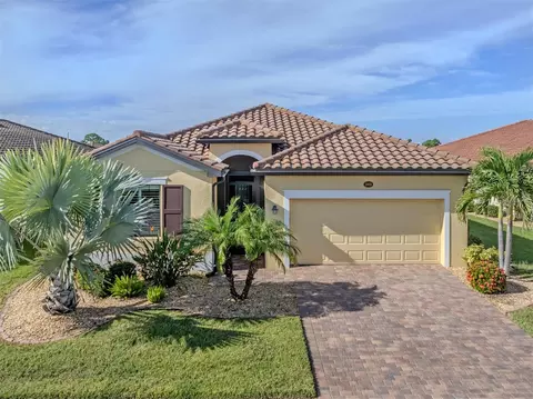 Exterior - 20680 Trattoria Loop, Venice, FL 34293 photo 8 of 17