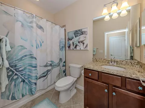 Bath - 20680 Trattoria Loop, Venice, FL 34293 photo 3 of 3