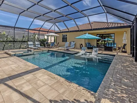 Exterior - 20680 Trattoria Loop, Venice, FL 34293 photo 4 of 17