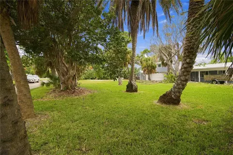 641 Fox St, Longboat Key, FL 34228