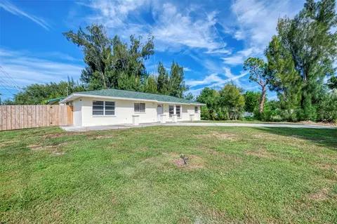 2000 Allen St, Englewood, FL 34223