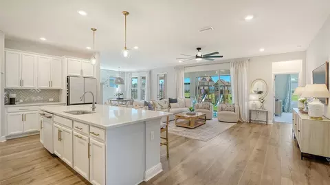 Kitchen - 8318 Abalone Loop, Parrish, FL 34219 photo 4 of 4