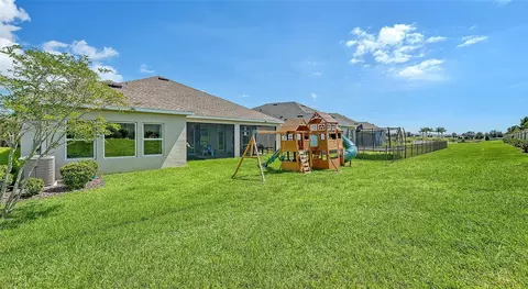 Exterior - 8318 Abalone Loop, Parrish, FL 34219 photo 7 of 14