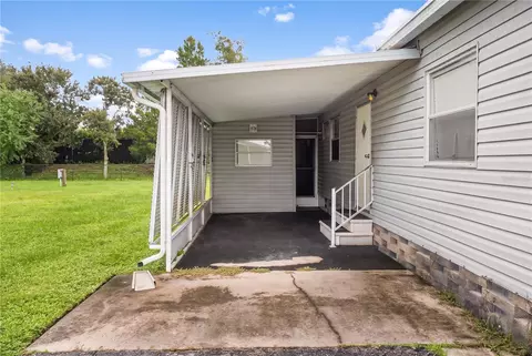 Exterior - 5316 53rd Ave E #Q11, Bradenton, FL 34203 photo 5 of 13