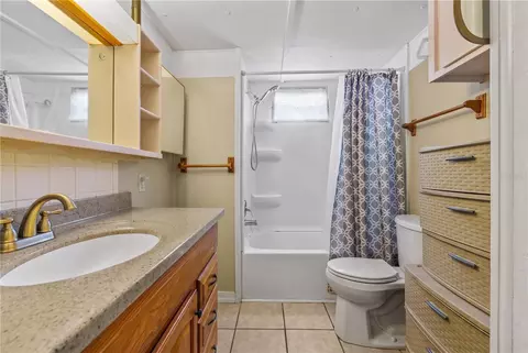 Bath - 5316 53rd Ave E #Q11, Bradenton, FL 34203 photo 1 of 2