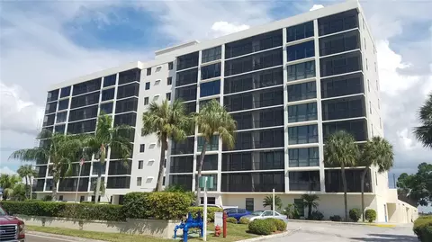 7100 Sunshine Skyway Ln S #301, Saint Petersburg, FL 33711