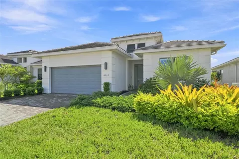 4952 Fairhope Cir, Lakewood Ranch, FL 34211