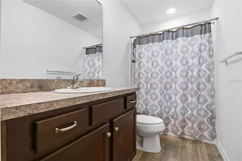 Bath - 4118 11th St E, Bradenton, FL 34208 photo 3 of 3