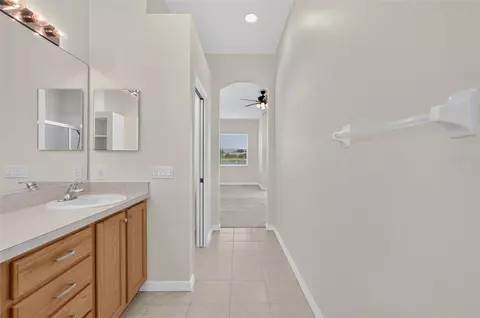 Entry Way - 6407 67th St E, Bradenton, FL 34203 photo 4 of 5