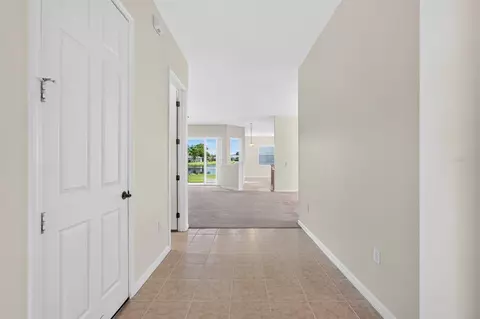 Entry Way - 6407 67th St E, Bradenton, FL 34203 photo 1 of 5