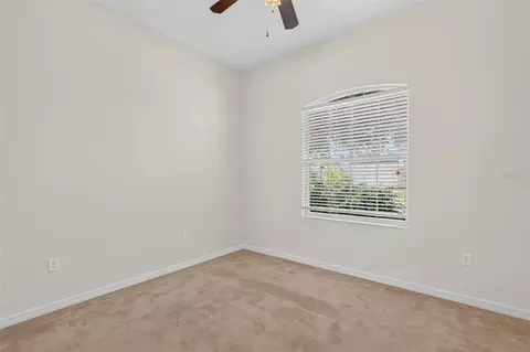 Bedroom - 6407 67th St E, Bradenton, FL 34203 photo 5 of 8