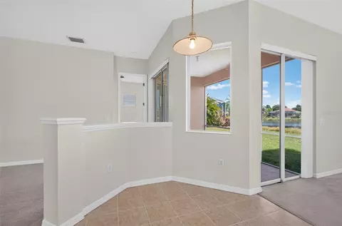 Entry Way - 6407 67th St E, Bradenton, FL 34203 photo 2 of 5