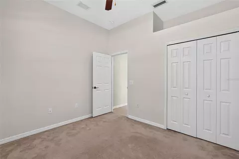 Bedroom - 6407 67th St E, Bradenton, FL 34203 photo 6 of 8