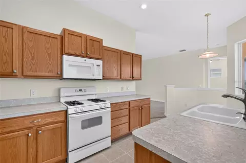 Kitchen - 6407 67th St E, Bradenton, FL 34203 photo 1 of 2