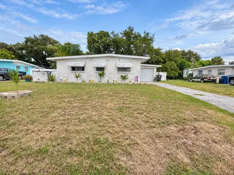 5807 20th St W, Bradenton, FL 34207