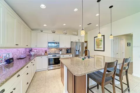 Kitchen - 10613 56th St E, Parrish, FL 34219 photo 3 of 5
