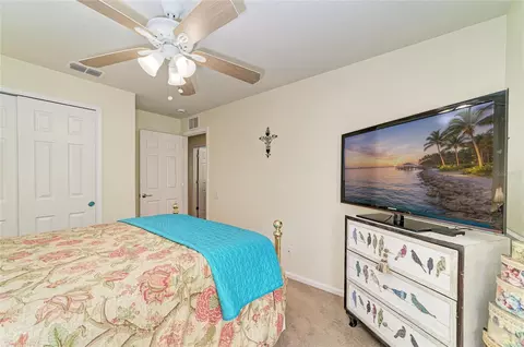 Bedroom - 10613 56th St E, Parrish, FL 34219 photo 5 of 7