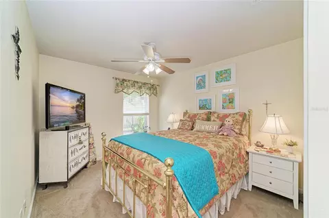 Bedroom - 10613 56th St E, Parrish, FL 34219 photo 4 of 7