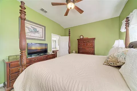 Bedroom - 10613 56th St E, Parrish, FL 34219 photo 2 of 7