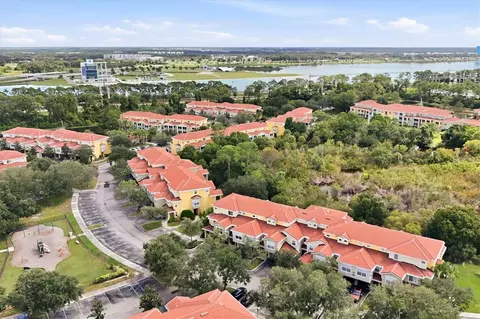5711 Bentgrass Dr #19-102, Sarasota, FL 34235