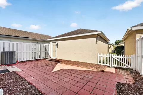 Exterior - 4904 Forest Creek Trl, Parrish, FL 34219 photo 9 of 10