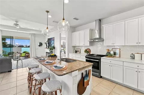 Kitchen - 4618 Foxtail Dr, Parrish, FL 34219 photo 6 of 7