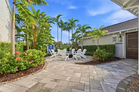 Exterior - 4618 Foxtail Dr, Parrish, FL 34219 photo 13 of 15