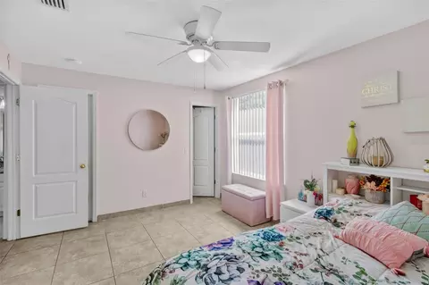 Bedroom - 11530 Andy Dr, Riverview, FL 33569 photo 5 of 8