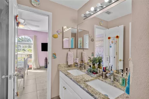 Bath - 11530 Andy Dr, Riverview, FL 33569 photo 5 of 7