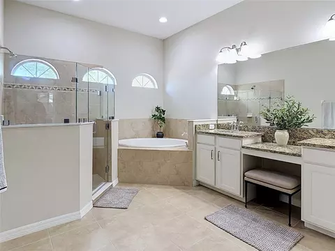 Bath - 17014 E 2nd Ave, Bradenton, FL 34212 photo 2 of 5