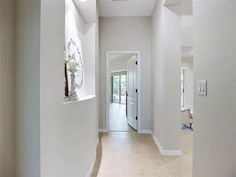 Entry Way - 17014 E 2nd Ave, Bradenton, FL 34212 photo 5 of 7