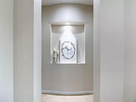 Entry Way - 17014 E 2nd Ave, Bradenton, FL 34212 photo 2 of 7