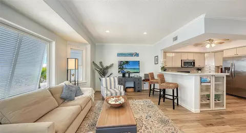 Living - 5390 Gulf Dr, Holmes Beach, FL 34217 photo 2 of 3