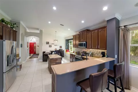 Kitchen - 5030 58th Ter E, Bradenton, FL 34203 photo 5 of 5