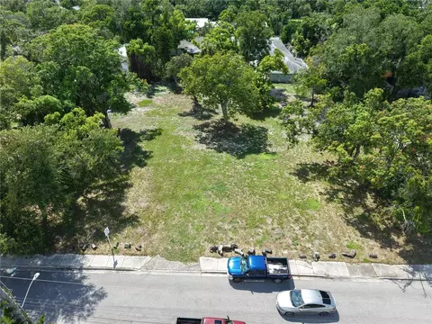1108 19th St W, Bradenton, FL 34205