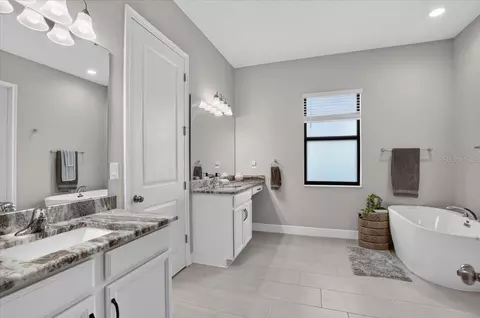 Bath - 3714 Grassland Way, Parrish, FL 34219 photo 1 of 5
