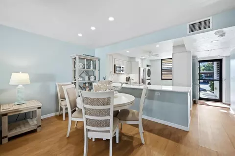 Dining - 753 Oakview Dr, Bradenton, FL 34210 photo 1 of 3