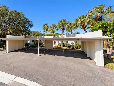 Exterior - 753 Oakview Dr, Bradenton, FL 34210 photo 8 of 15