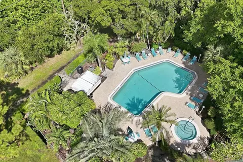 Exterior - 753 Oakview Dr, Bradenton, FL 34210 photo 15 of 15