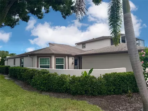 4621 Hidden View Pl #27, Sarasota, FL 34235