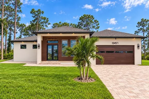 13457 Drysdale Ave, Port Charlotte, FL 33981