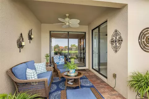Exterior - 20297 Tesoro Dr, Venice, FL 34293 photo 4 of 8