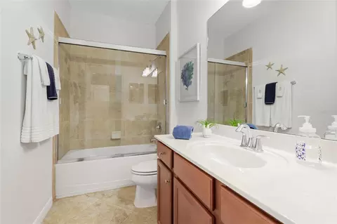 Bath - 20297 Tesoro Dr, Venice, FL 34293 photo 3 of 3
