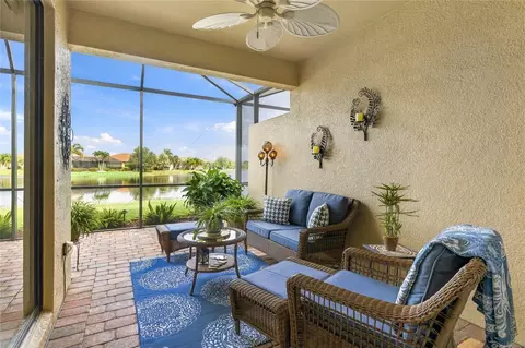 Exterior - 20297 Tesoro Dr, Venice, FL 34293 photo 2 of 8