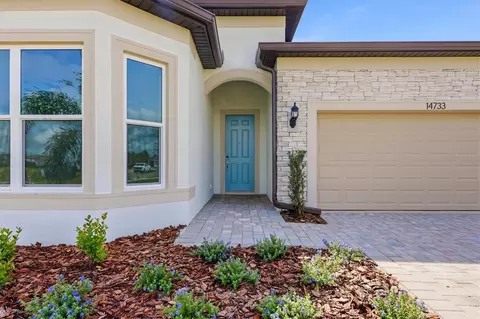 Exterior - 14733 Sunset Crest Ln, Parrish, FL 34219 photo 2 of 6